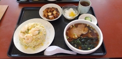 夫とランチに行...