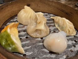 昼に飲茶ランチ...