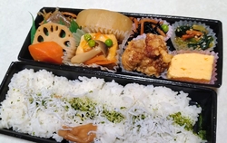 平日午後訪問。...