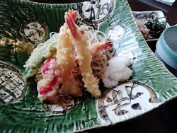 家族でくるみ蕎...