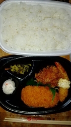 夕食にカニクリ...