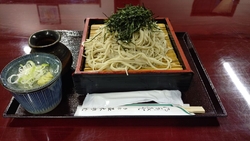 お昼に並木そば...