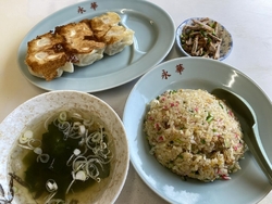 平日の開店直後...