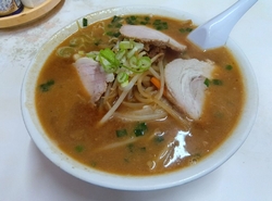 The街中華と...