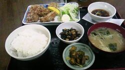 お昼時に訪問し...