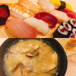 小山駅ビルの中...