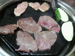 家族で夕食にお...