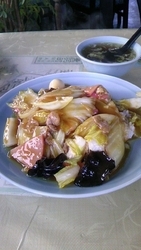 お昼時に訪問し...