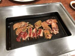 家族で焼き肉へ...