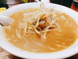 地元の中華料理...