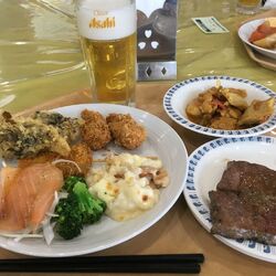 ゴルフのランチ...