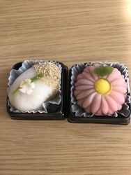 こちらの生菓子...