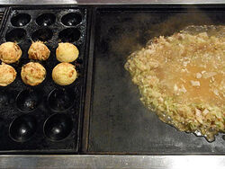 もんじゃ焼きと...