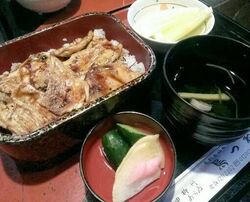 初めて「とり重...