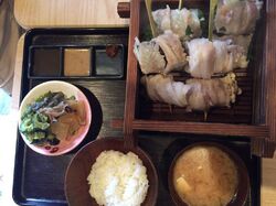 土曜のお昼に豚...