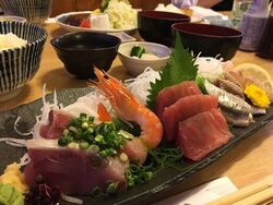 平日の夕食時に...