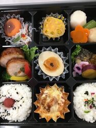 1000円のお...
