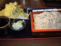 おそば屋さんの...