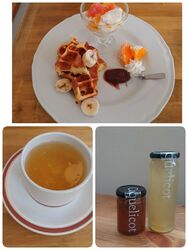 お茶をしに初訪...