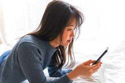 「集中できない、やる気が出ない…」スマホ脳になっていませんか？