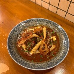 肩ロースの赤ワイン煮込み