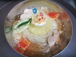 冷麺