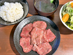 日替わりの「焼肉屋さんの◯◯◯」今週は数量限定タン塩!