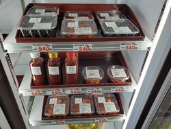 韓国料理　ハノクさんのキムチ等あります。