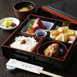 とみや自慢の御定食