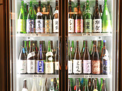 全国各地の日本酒が飲み放題♪