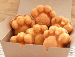激かわ！激うま！肉球カステラ