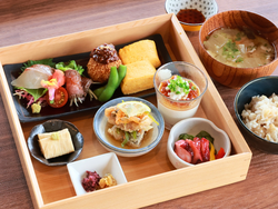 京都の味を楽しむ、月替わりランチ
