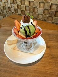 季節のミニパフェも人気♪