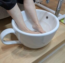 足のお手入れにフットバス付き