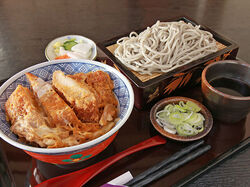男性人気No.1！カツ丼麺セット
