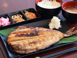 おすすめ①満足感大！大きなほっけ開き定食