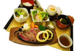 ■『国産牛鉄板焼御膳』