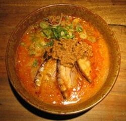 『坦々麺肉多め』