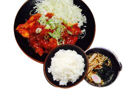 斬新！エビチリならぬとりチリ
