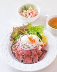 ローストビーフごはん