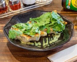 パクチー餃子