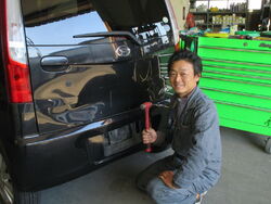 車のキズ・　　　　　へこみの修理