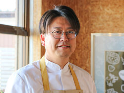 園長先生が作るピザ屋さんです