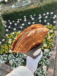 キッチンカーでも移動販売中