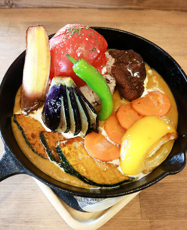まるで野菜の宝石箱 スキレットde激旨カレー スパイスカレー 栃ナビ