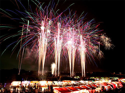 8月花火大会カレンダー 紙トチ 夏の花火と酒とツマミ 栃木の花火大会13 栃ナビ