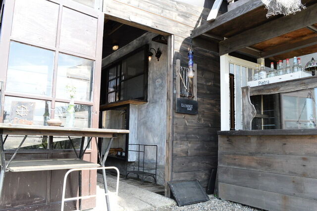 コッペパン専門店  pietra