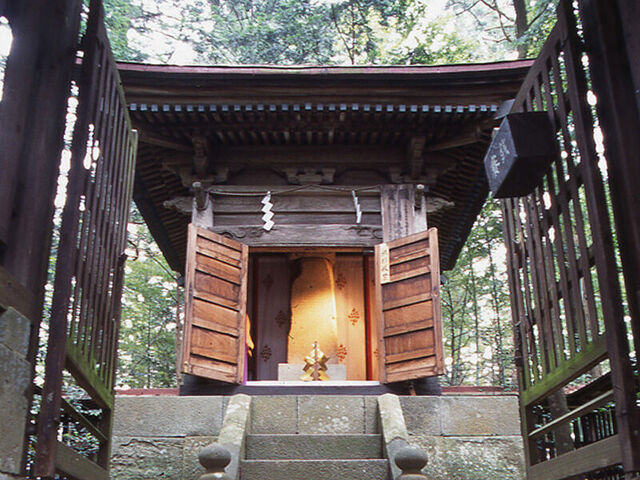 笠石神社／那須国造碑