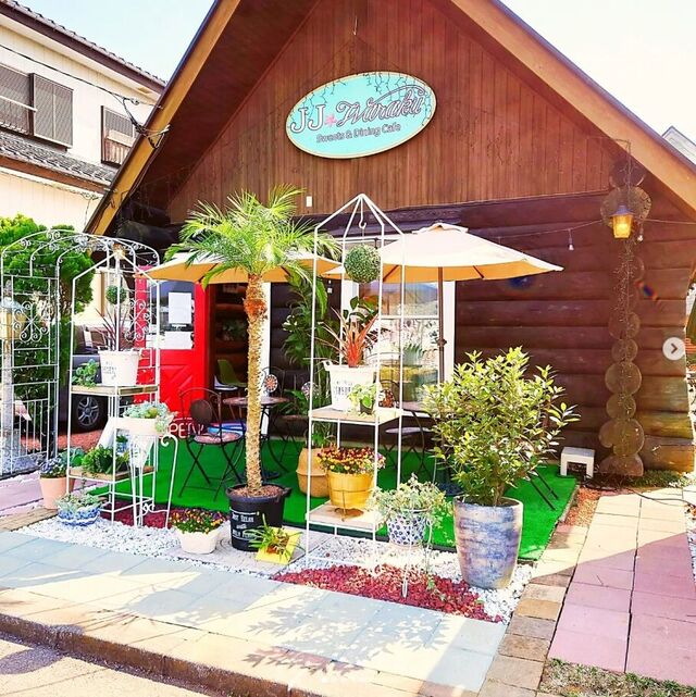 Sweets & Dining Cafe JJ Waraku