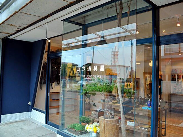 LUNETTES ＋ 山の道具屋